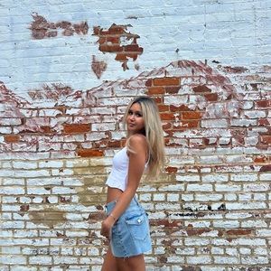 Meet your Posher, Andreea